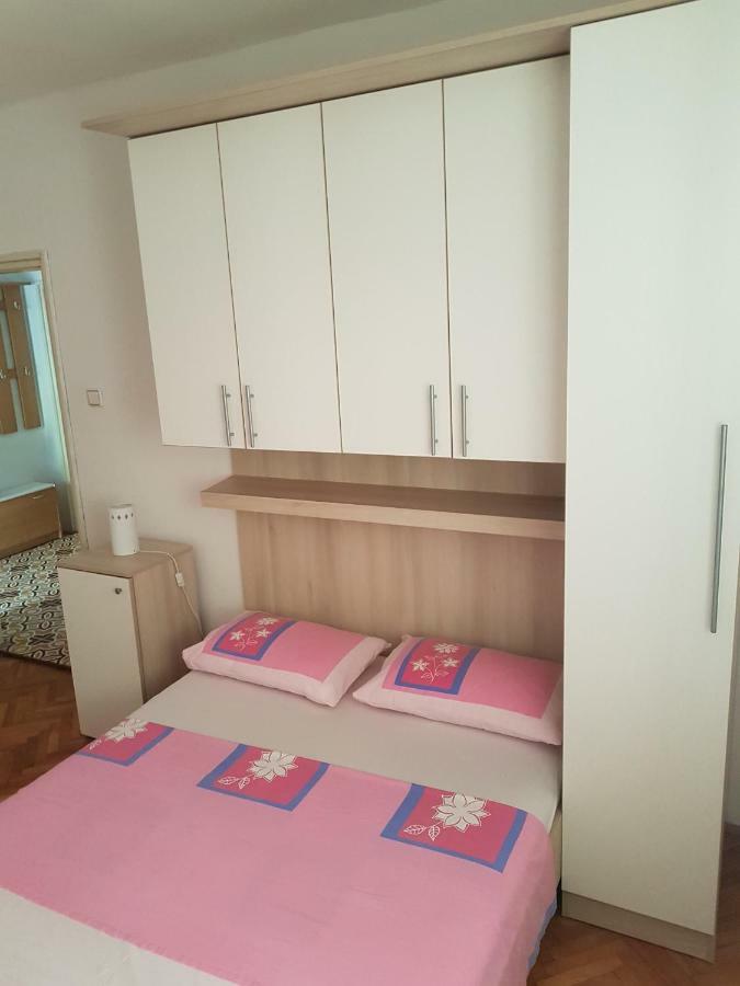 דירות פג Apartman Vesna Pag מראה חיצוני תמונה